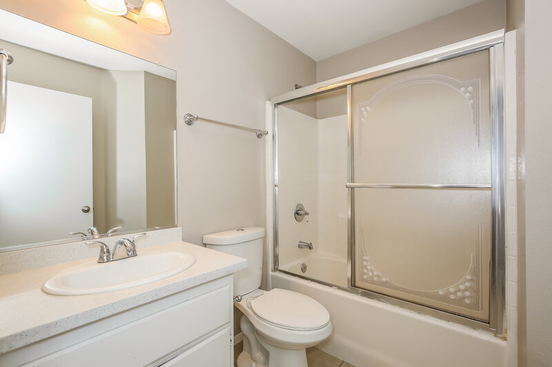 1,875/Mo, 3009 Honeysuckle Ave North Las Vegas, NV 89031 Bathroom View