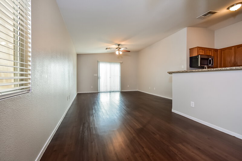 1,880/Mo, 5084 Jewel Canyon Drive Las Vegas, NV 89122 Dining Room View