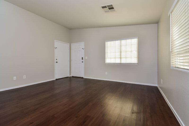 1,880/Mo, 5084 Jewel Canyon Drive Las Vegas, NV 89122 Family Room View 2
