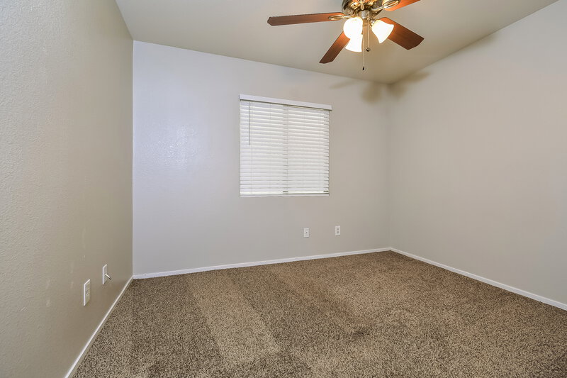 1,880/Mo, 5084 Jewel Canyon Drive Las Vegas, NV 89122 Bedroom View 2