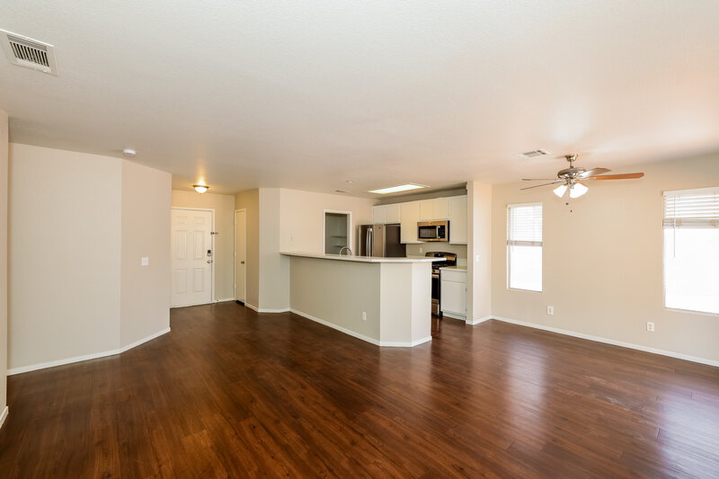 1,875/Mo, 5323 Sable Court North Las Vegas, NV 89031 Living Room View 2