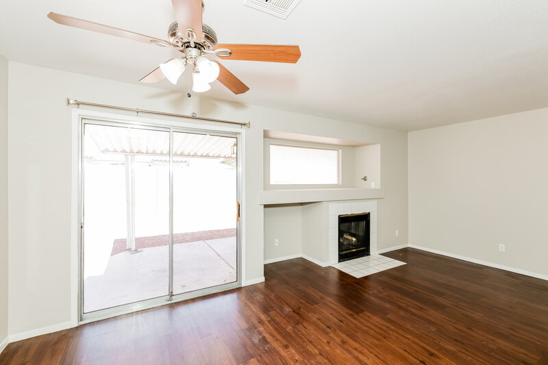 1,875/Mo, 5323 Sable Court North Las Vegas, NV 89031 Living Room View 3