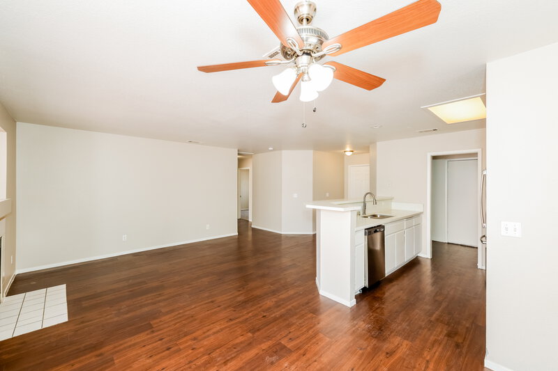 1,875/Mo, 5323 Sable Court North Las Vegas, NV 89031 Dining Room View