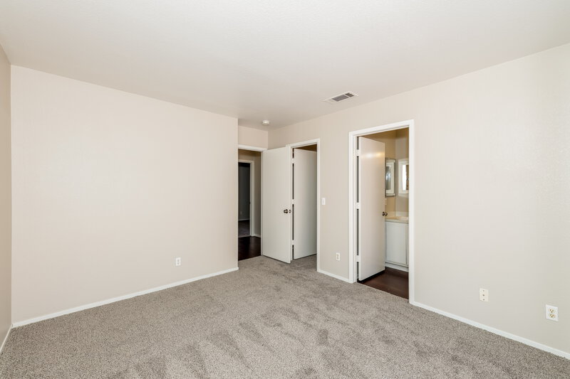1,875/Mo, 5323 Sable Court North Las Vegas, NV 89031 Main Bedroom View 2