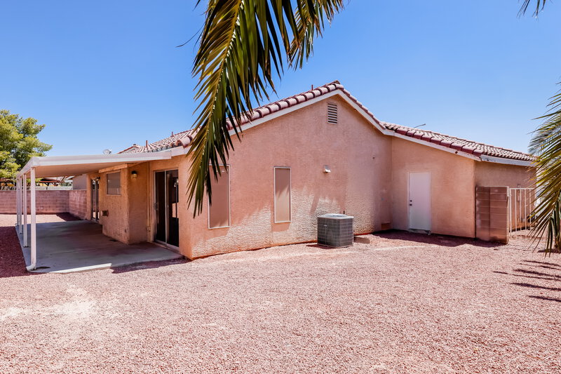 1,875/Mo, 5323 Sable Court North Las Vegas, NV 89031 Rear View