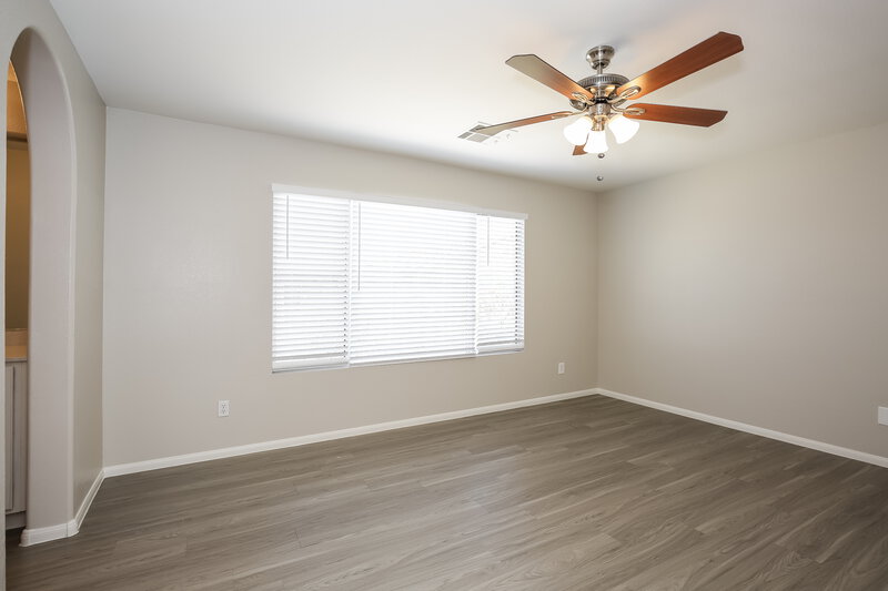 2,350/Mo, 5340 Chino Heights St North Las Vegas, NV 89081 Master Bedroom View