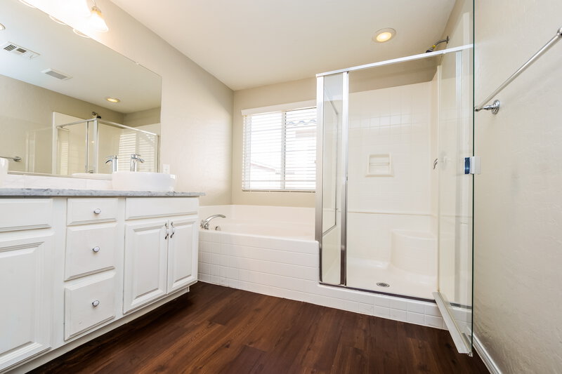 2,095/Mo, 4505 Harbison Canyon Court Las Vegas, NV 89130 Main Bathroom View 2