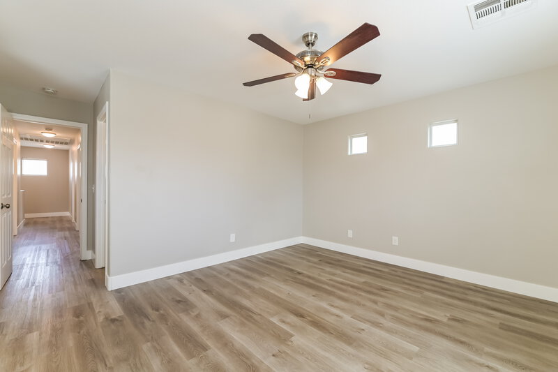 1,925/Mo, 6002 Aripeka Street Henderson, NV 89011 Main Bedroom View 2