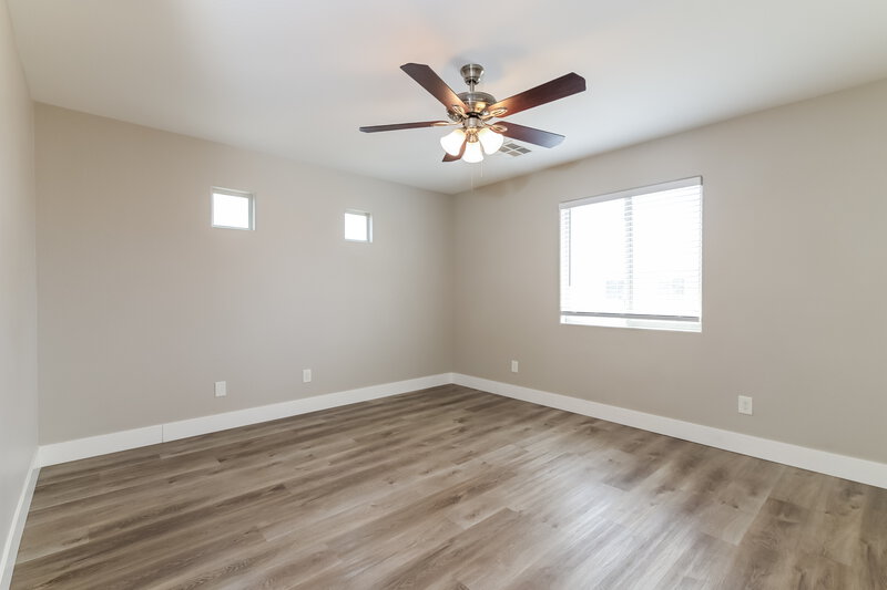 1,925/Mo, 6002 Aripeka Street Henderson, NV 89011 Main Bedroom View 3