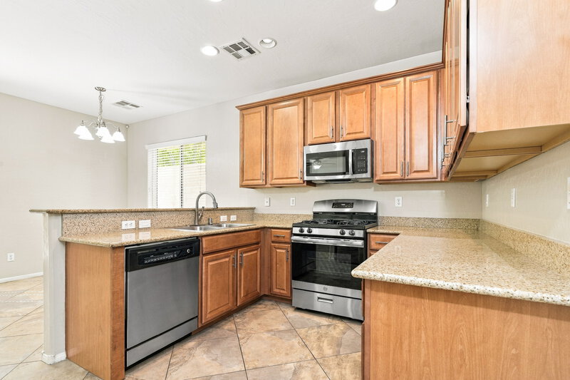 2,320/Mo, 9333 Flowering Tulip Ave Las Vegas, NV 89166 Kitchen View 2