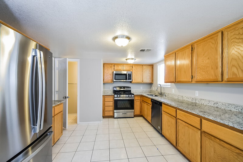 2,160/Mo, 6017 Pebble Grey Lane Las Vegas, NV 89130 Kitchen View