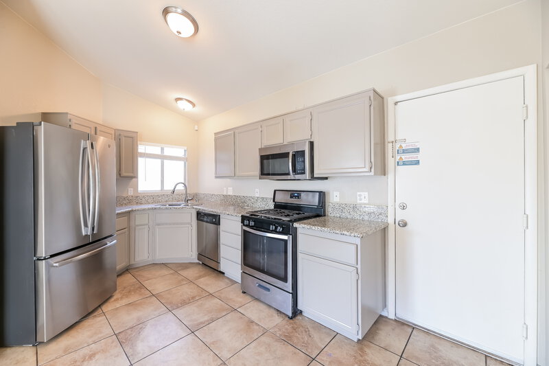 1,665/Mo, 3227 Lost Mesa Ct North Las Vegas, NV 89031 Kitchen View