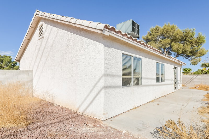 1,665/Mo, 3227 Lost Mesa Ct North Las Vegas, NV 89031 Rear View 2