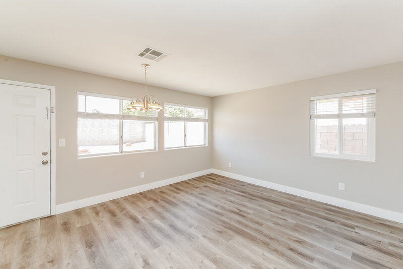 3,360/Mo, 9127 Jewel Crystal Ct Las Vegas, NV 89129 Dining Room View
