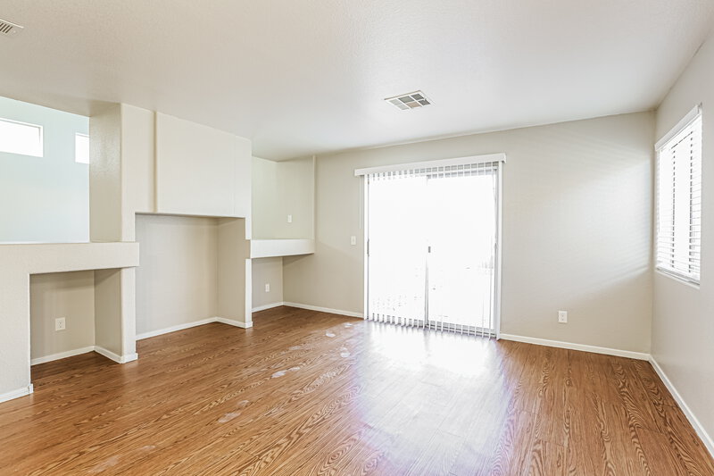1,850/Mo, 2110 Big Boulder Drive North Las Vegas, NV 89031 Living Room View 3