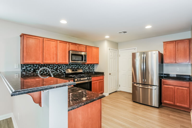 1,805/Mo, 7942 Bliss Hill Court Las Vegas, NV 89149 Kitchen View