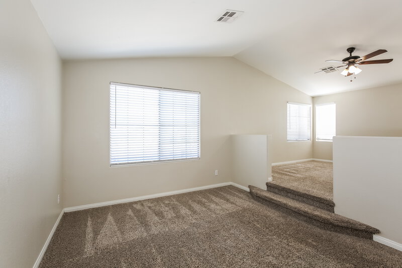 2,020/Mo, 6436 Butterfly Sky Street North Las Vegas, NV 89084 Main Bedroom View