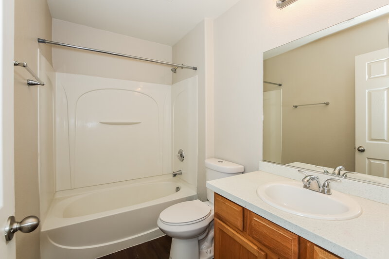 2,020/Mo, 6436 Butterfly Sky Street North Las Vegas, NV 89084 Bathroom View