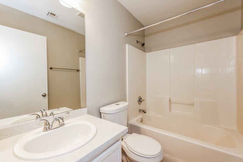 2,175/Mo, 881 Adobe Flat Dr Henderson, NV 89011 Bathroom View