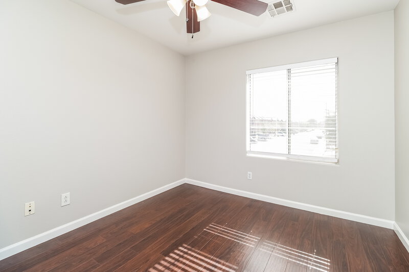 1,895/Mo, 5023 Sagelyn Street Las Vegas, NV 89122 Bedroom View 2