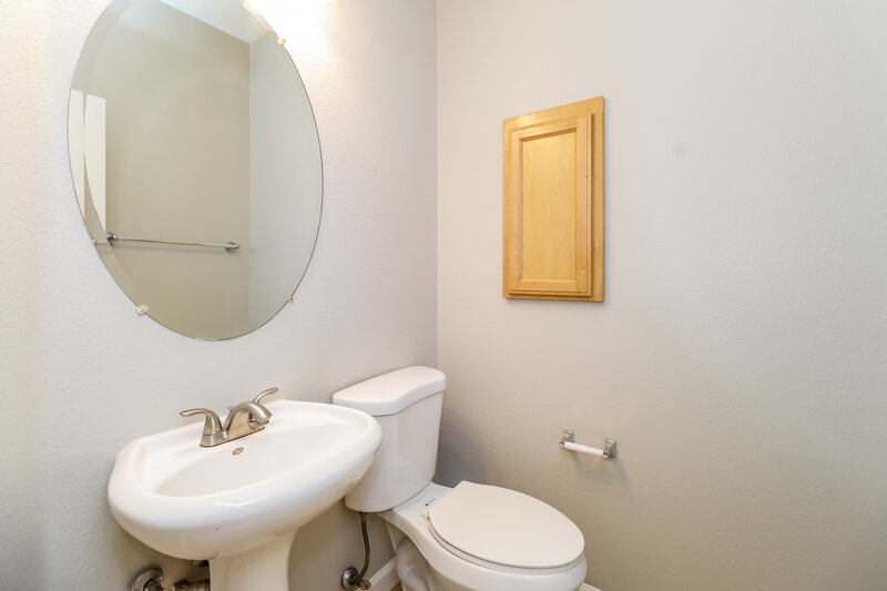 1,895/Mo, 5023 Sagelyn Street Las Vegas, NV 89122 Bathroom View