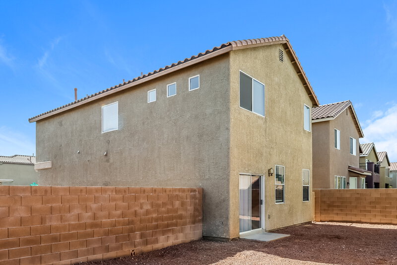 1,895/Mo, 5023 Sagelyn Street Las Vegas, NV 89122 Rear View