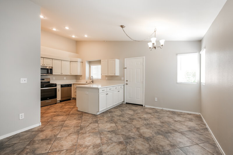 2,240/Mo, 2118 Marathon Keys Avenue North Las Vegas, NV 89031 Dining Room View