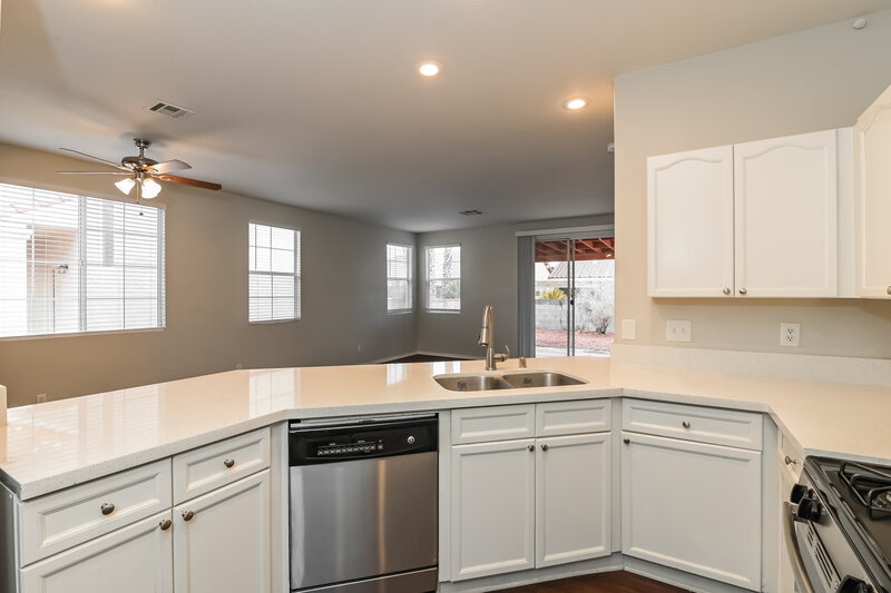 2,200/Mo, 1158 Stormy Valley Rd Las Vegas, NV 89123 Kitchen View 2