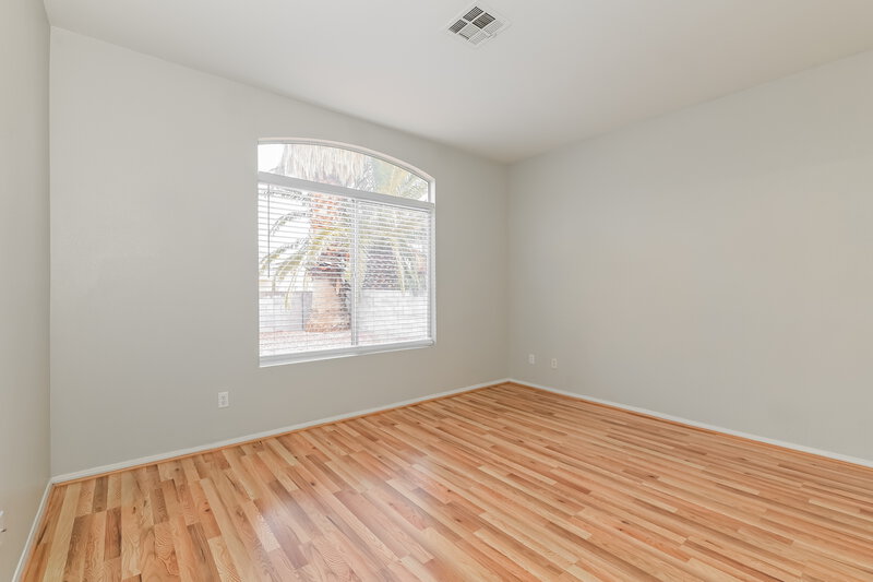 2,200/Mo, 1158 Stormy Valley Rd Las Vegas, NV 89123 Main Bedroom View
