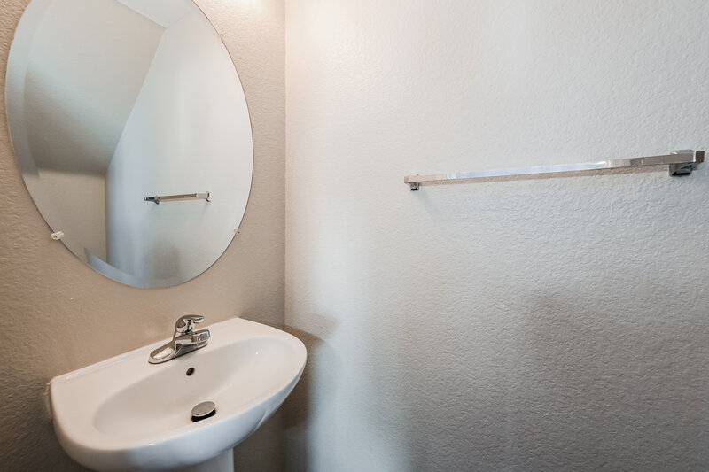 1,870/Mo, 6417 Pine Willows Court North Las Vegas, NV 89084 Bathroom View