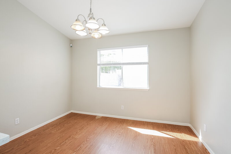 1,990/Mo, 4705 Wild Oak Way North Las Vegas, NV 89031 Dining Room View