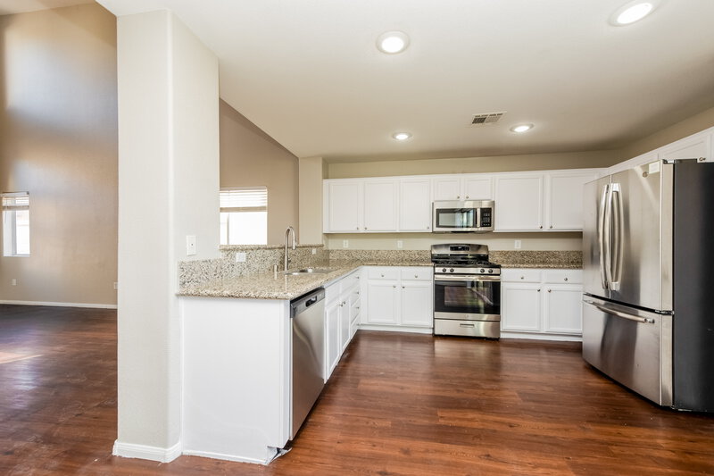 2,590/Mo, 8104 Finch Feather Street Las Vegas, NV 89143 Kitchen View
