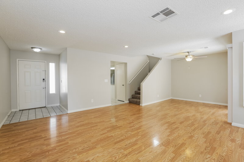 2,230/Mo, 4136 Glenfield Circle Las Vegas, NV 89129 Living Room View 2