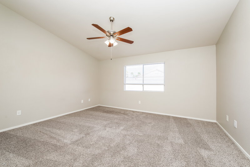 2,140/Mo, 206 Honey Locust Drive North Las Vegas, NV 89031 Main Bedroom View