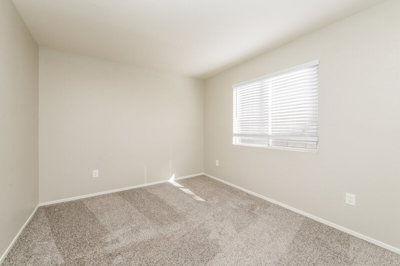 2,140/Mo, 206 Honey Locust Drive North Las Vegas, NV 89031 Bedroom View