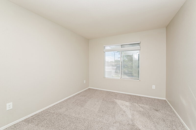 2,140/Mo, 206 Honey Locust Drive North Las Vegas, NV 89031 Bedroom View 3