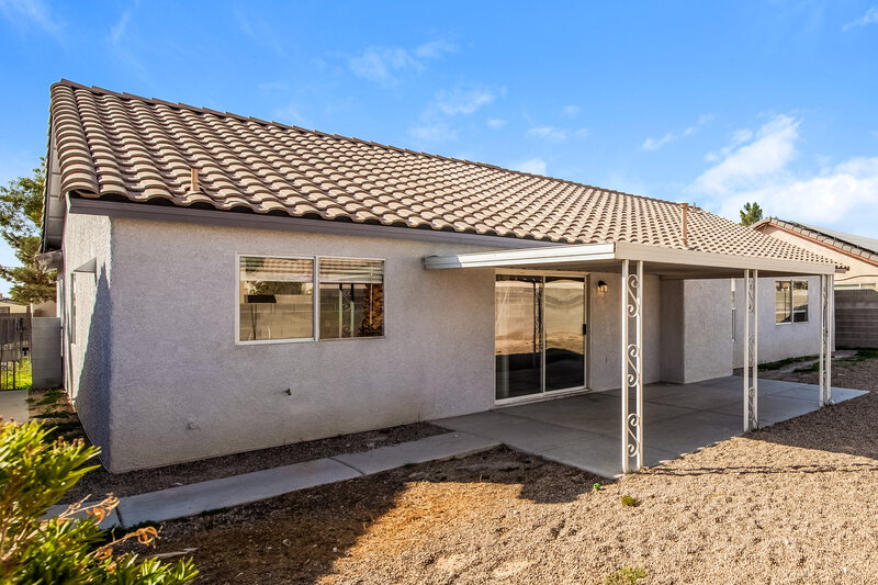 2,140/Mo, 206 Honey Locust Drive North Las Vegas, NV 89031 Rear View