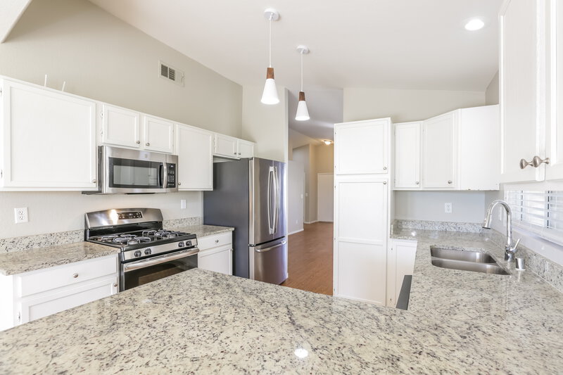 1,840/Mo, 8341 Pendragon Cir Las Vegas, NV 89145 Kitchen View