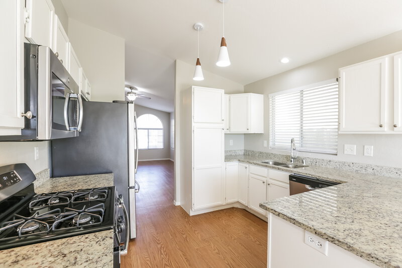 1,840/Mo, 8341 Pendragon Cir Las Vegas, NV 89145 Kitchen View 2