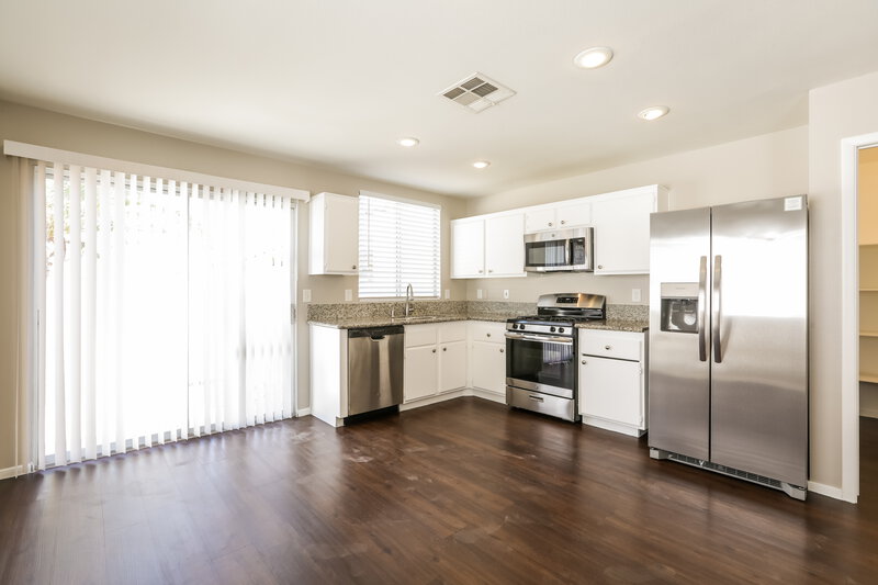 1,790/Mo, 832 Tollbrook Way Henderson, NV 89011 Kitchen View