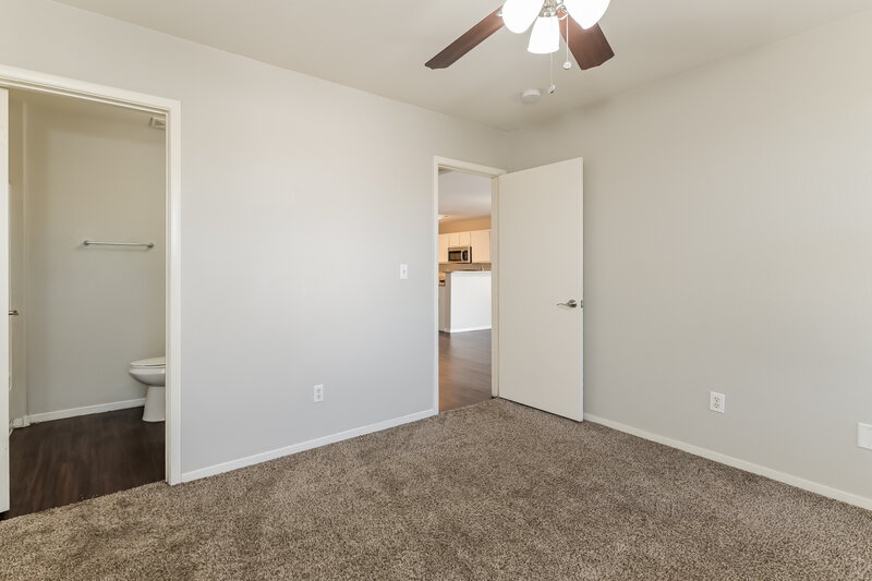 2,015/Mo, 614 Ana Raquel Ave North Las Vegas, NV 89031 Main Bedroom View 2