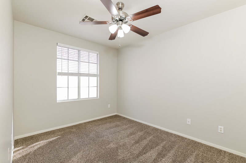 2,015/Mo, 614 Ana Raquel Ave North Las Vegas, NV 89031 Bedroom View 2