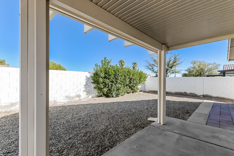 2,015/Mo, 614 Ana Raquel Ave North Las Vegas, NV 89031 Rear View