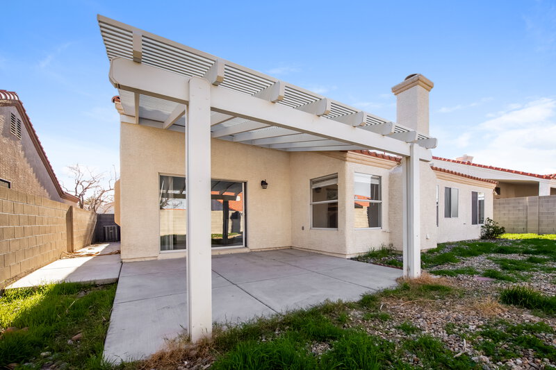 2,150/Mo, 704 Colonnade Row Dr North Las Vegas, NV 89032 Rear View