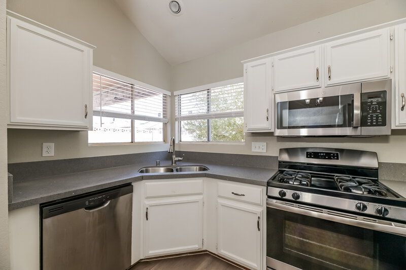 1,815/Mo, 510 Crony Avenue Henderson, NV 89011 Kitchen View