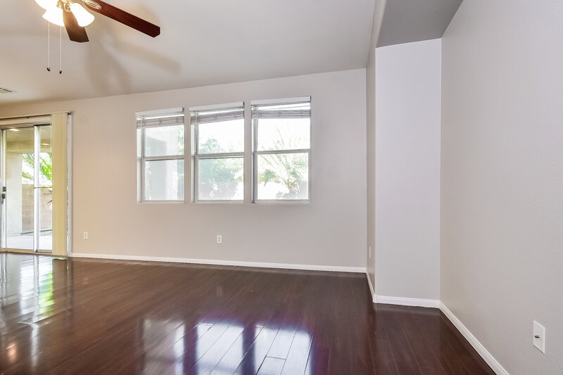 2,315/Mo, 324 Point Loma Avenue North Las Vegas, NV 89031 Living Room View 2