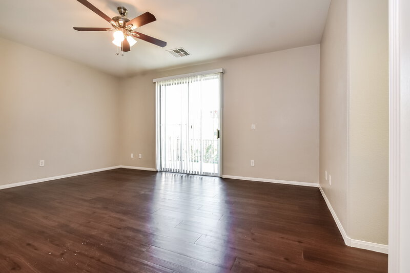 2,315/Mo, 324 Point Loma Avenue North Las Vegas, NV 89031 Main Bedroom View