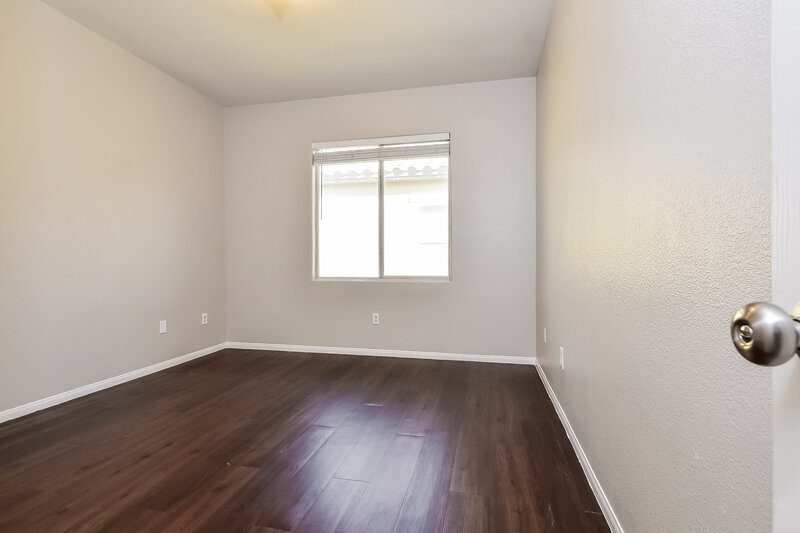 2,315/Mo, 324 Point Loma Avenue North Las Vegas, NV 89031 Bedroom View