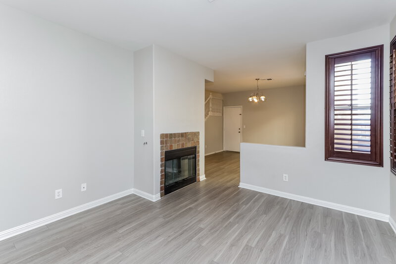 3,040/Mo, 4327 Hera Temple Avenue North Las Vegas, NV 89031 Living Room View 2