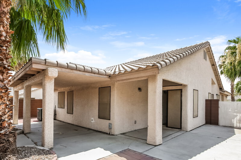 2,870/Mo, 4532 Possum Berry Lane North Las Vegas, NV 89081 Rear View